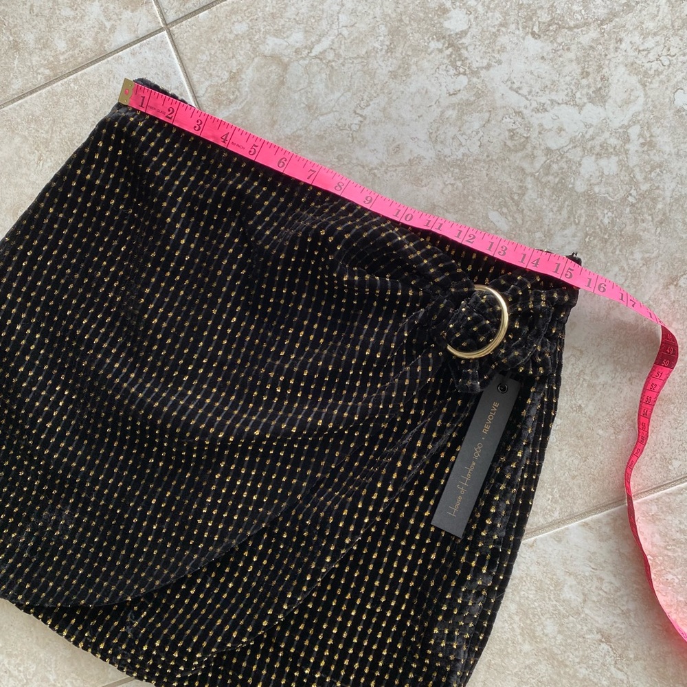 NWT House of Harlow 1960 x REVOLVE black gold mini skirt - Picture 7 of 9